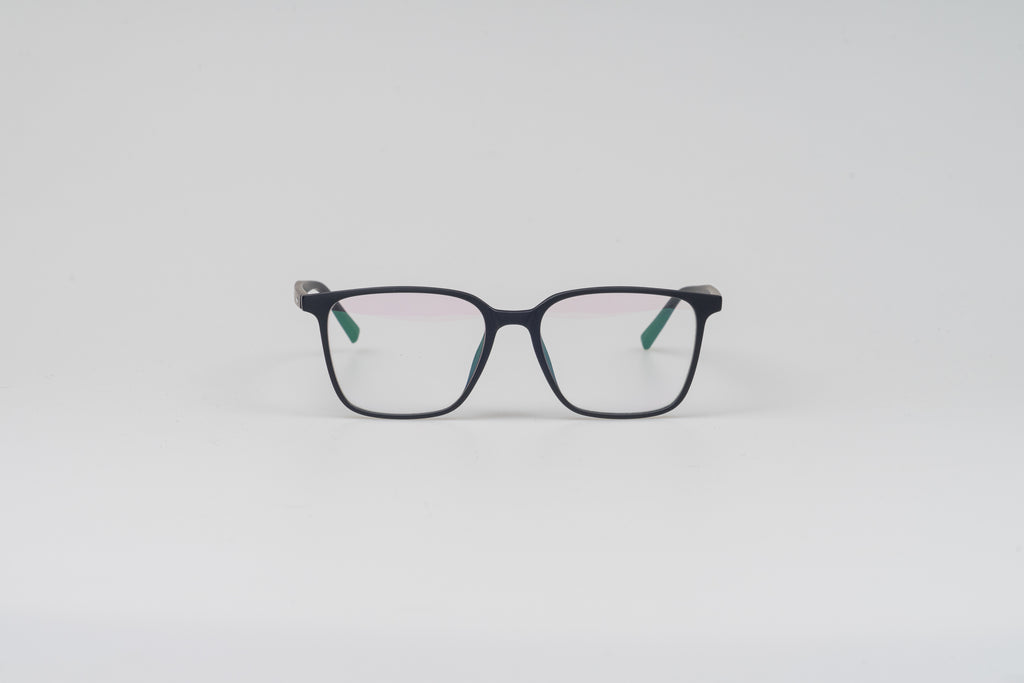 L151 Black