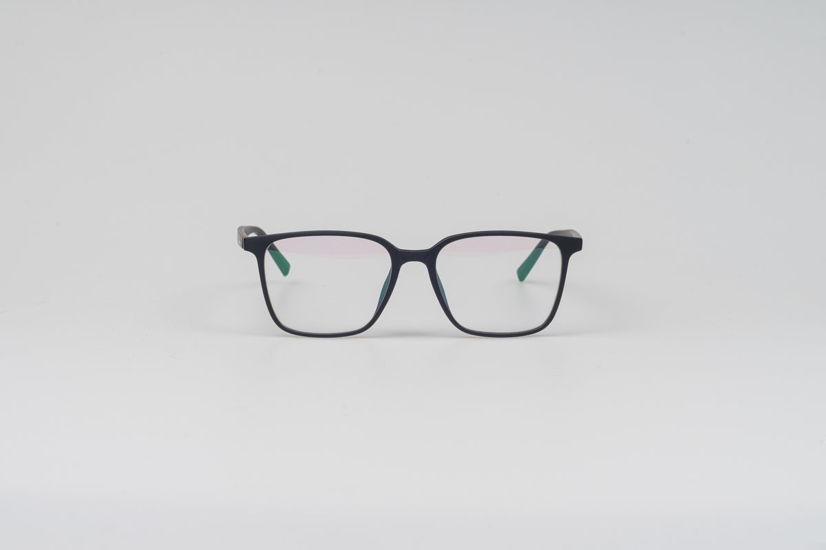 L151 Black