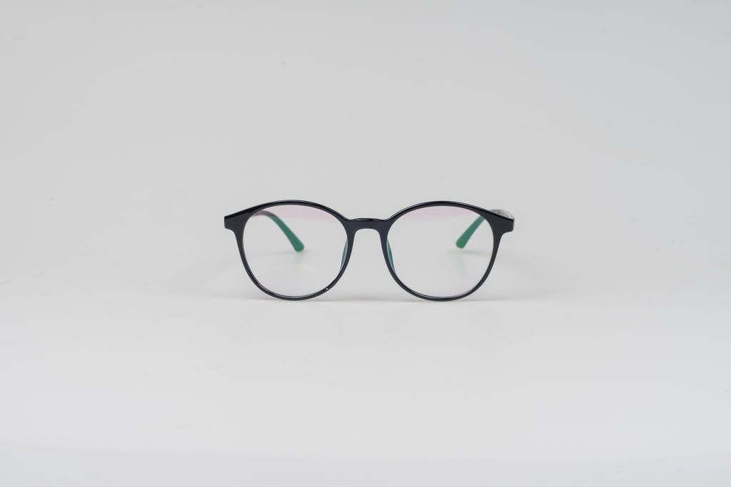 L106 Black
